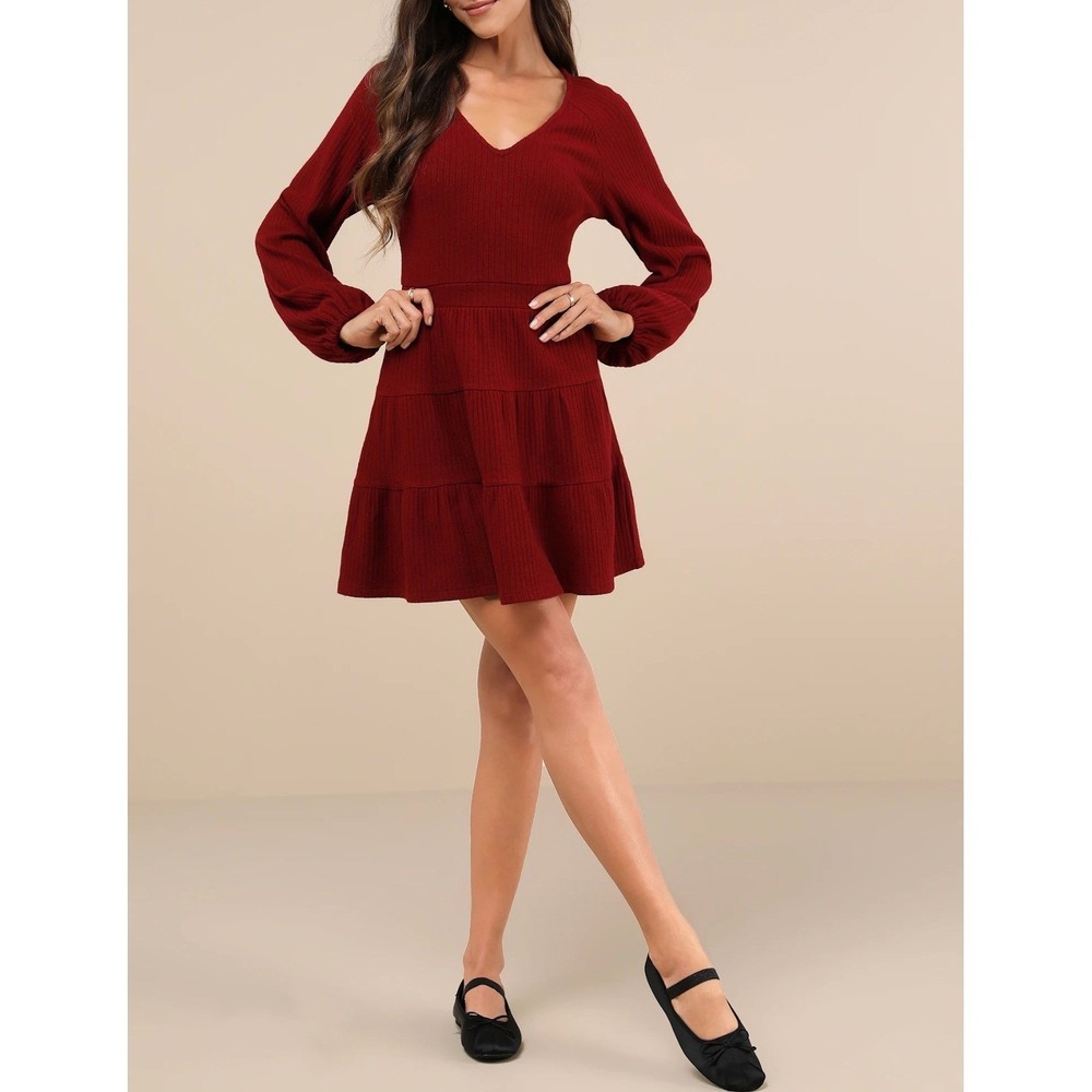 Lulus Adorable Option Wine Red Long Sleeve Mini Sweater Dress Tiered Sz M 2635